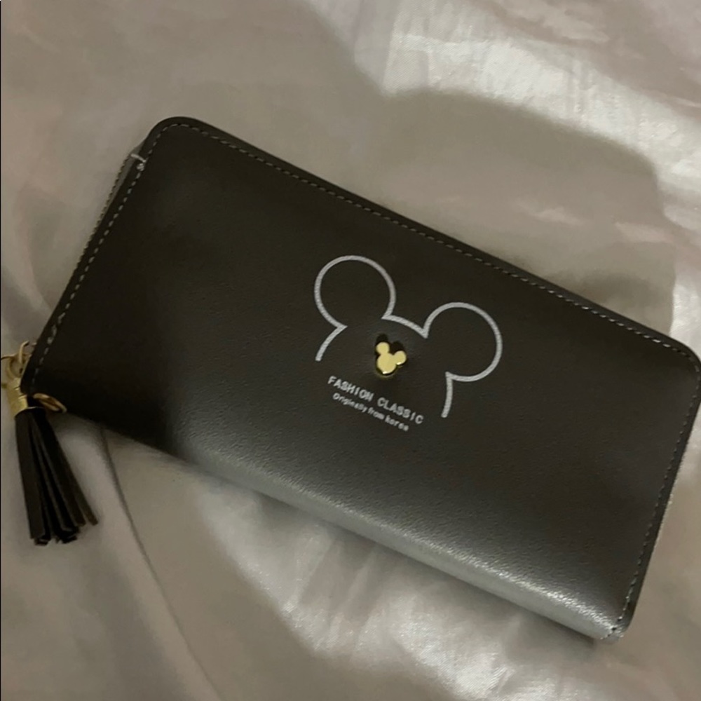 Disney wallet